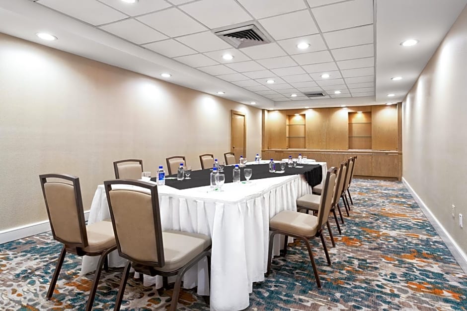 HOLIDAY INN MIAMI WEST - HIALEAH GARDENS By IHG