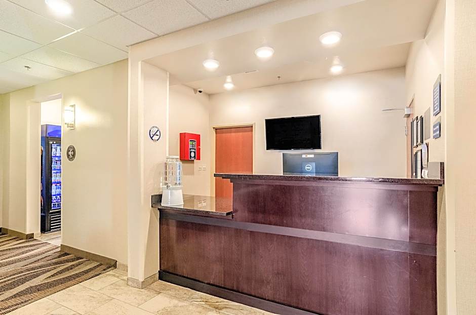 Cobblestone Hotel & Suites - Gering/Scottsbluff