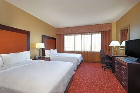 2 Queen Beds Premium Suite Hearing Accessible