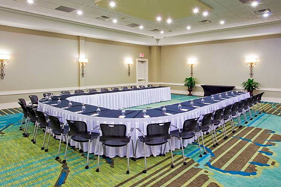 Crowne Plaza Charleston By IHG