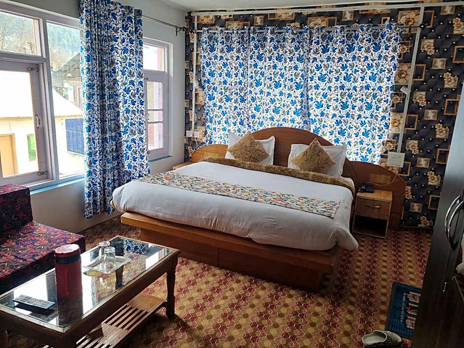 New Relax Inn
