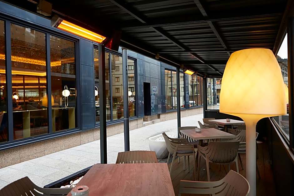 Grand Plaza Hotel & Wellness