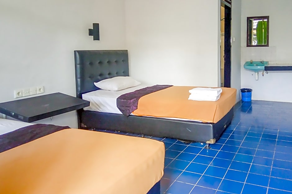 Urbanview Hotel Anna Kuta Inn Bali