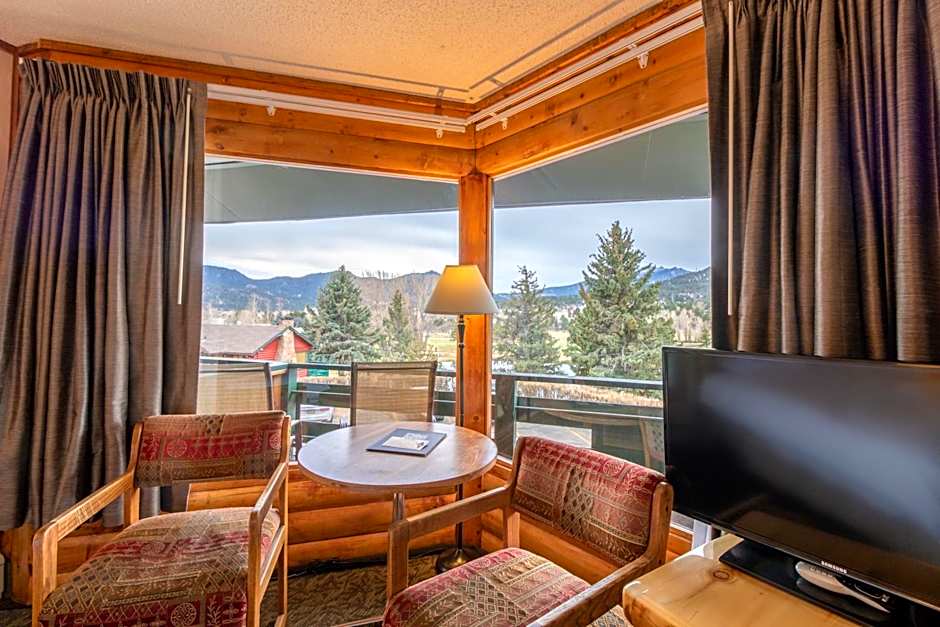 Discovery Lodge