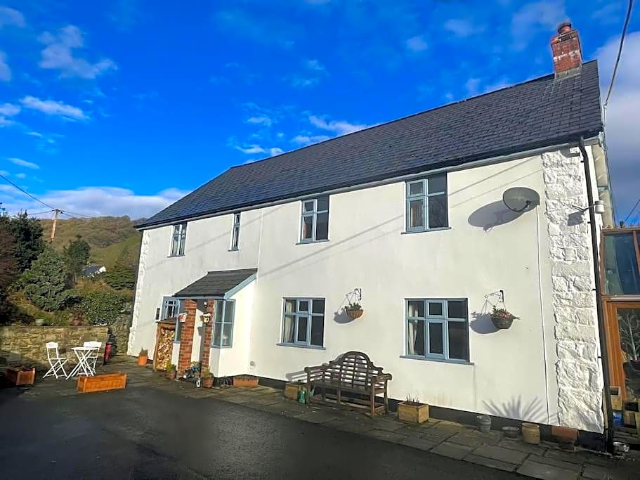 Y Felin Bed and Breakfast and Smallholding