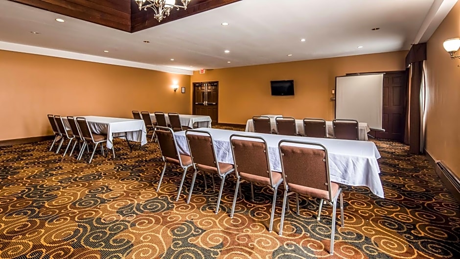 Best Western Plus The Inn & Suites at the Falls