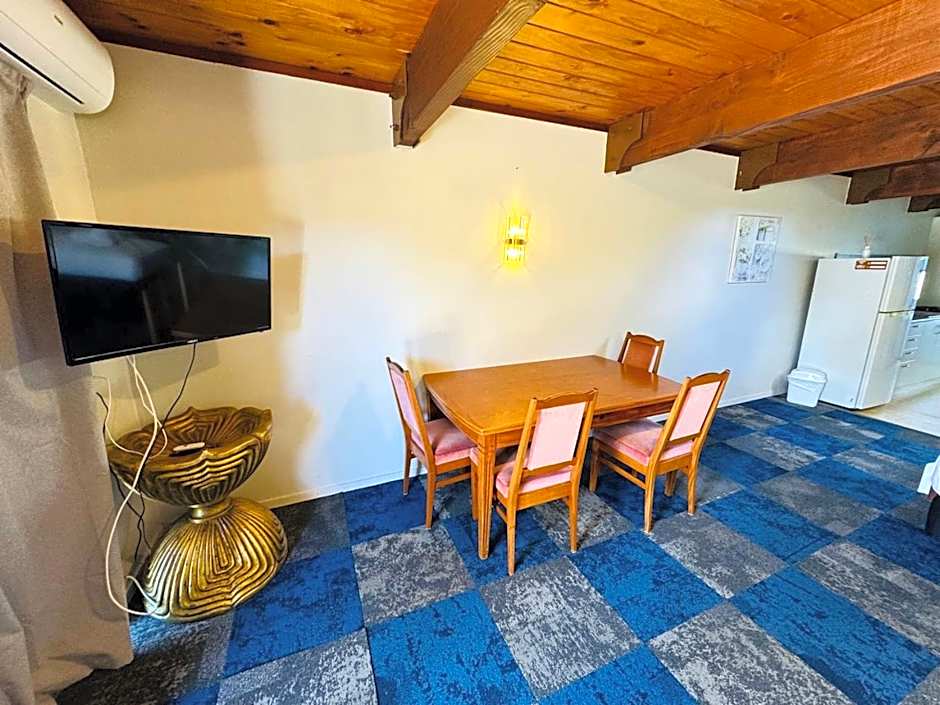 Apex On Fenton Motel