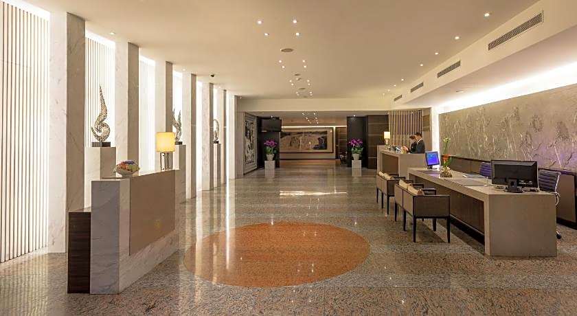 Sol Hotel