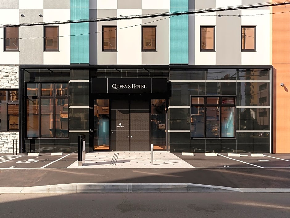 Queen's Hotel Chitose