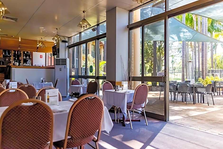 Charbonnier Motor Inn