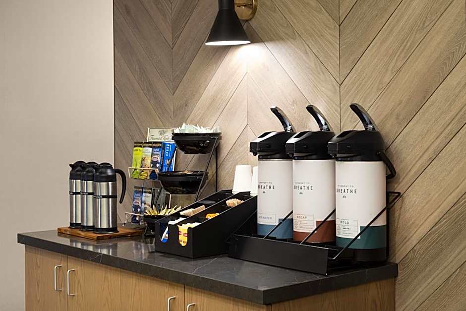 Fairfield by Marriott Inn & Suites Fresno River Park