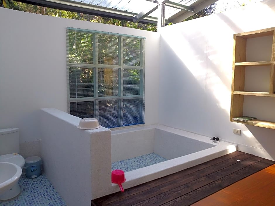 Young Chi Ku Hot Spring B&B