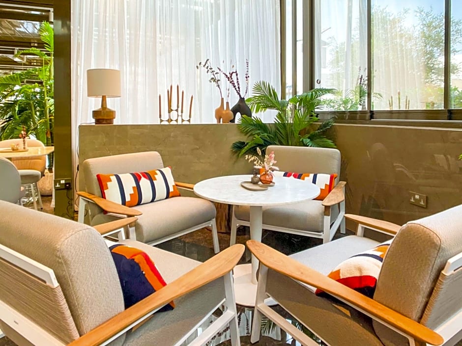 voco Doha West Bay Suites By IHG