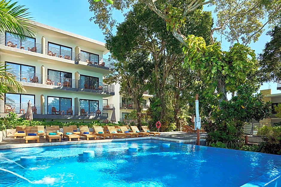 Cristalino Lagoon Front Hotel, Restaurant & Spa 