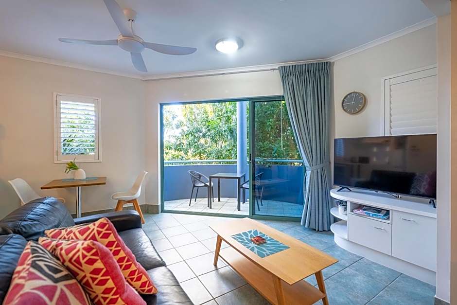 Noosa River Sandy Shores Hotel