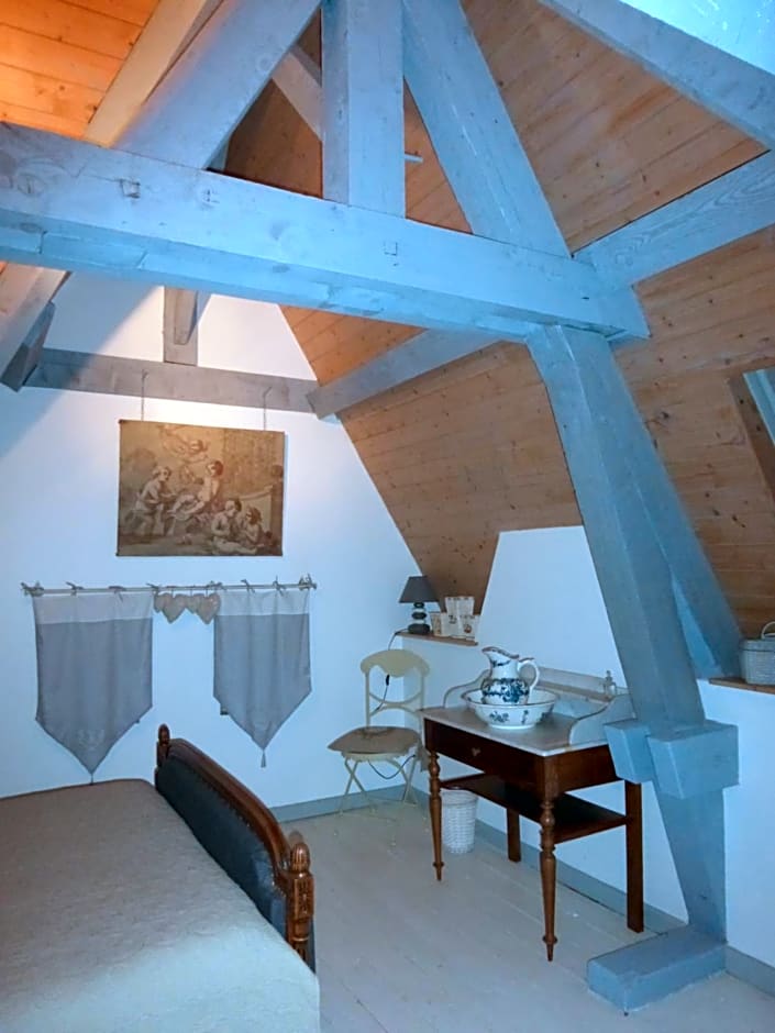 Le Manoir sur la Roche, 74, impasse du manoir, 71520 Navour sur Grosne D121