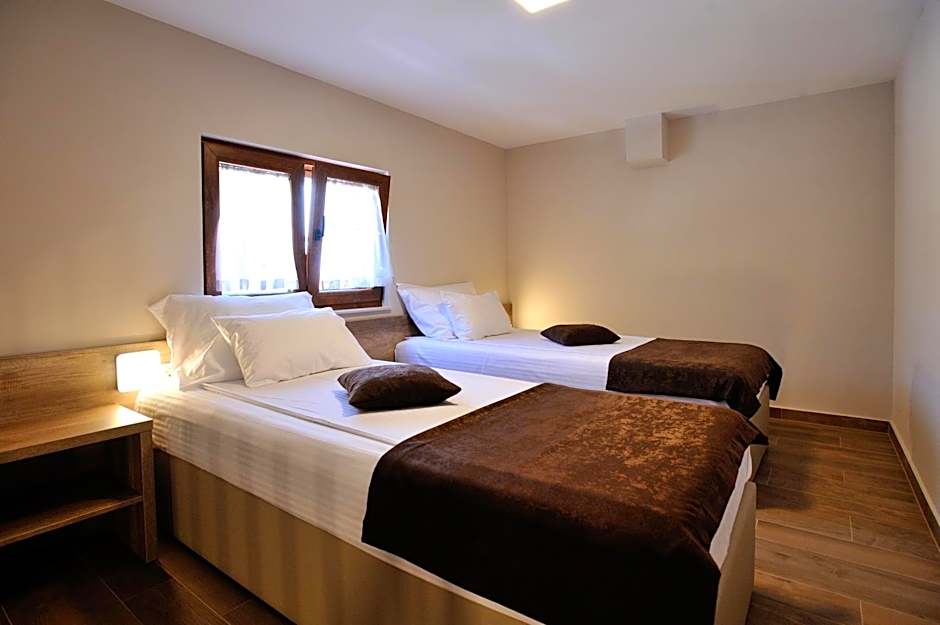 Photo 1 of 4 of Single Room