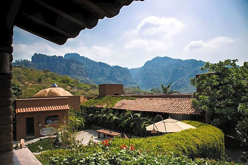 Hostal de la Luz - Spa Holistic Resort