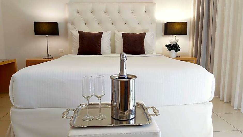 Akrogiali Exclusive Hotel (Adults Only)