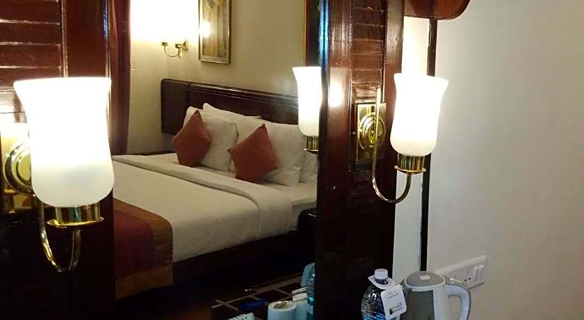 Yuvarani Residency Hotel