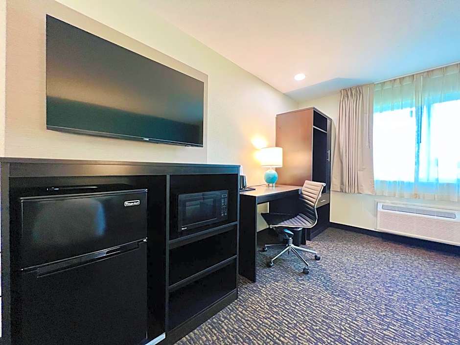 Sleep Inn & Suites