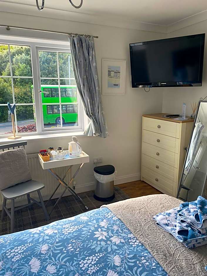 Photo 1 of 5 of Double Room