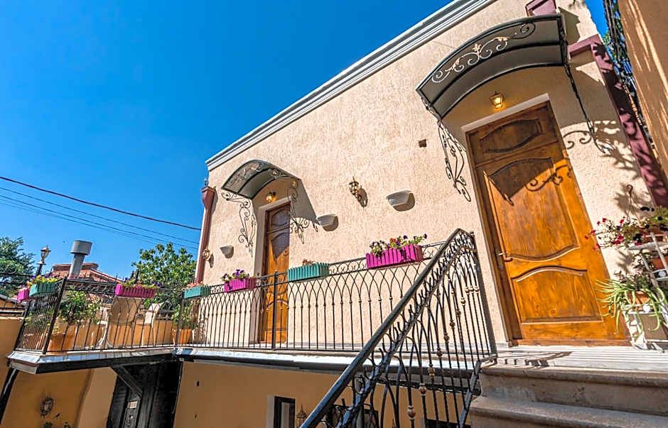 Golden Light Hotel