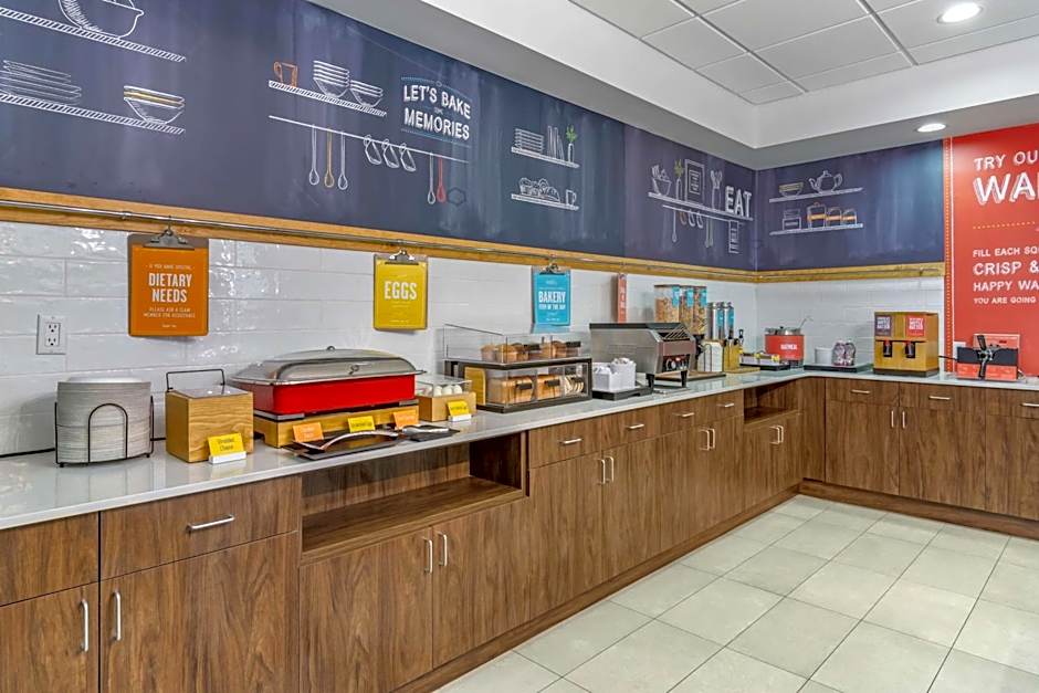 Hampton Inn By Hilton And Suites Edmonton West