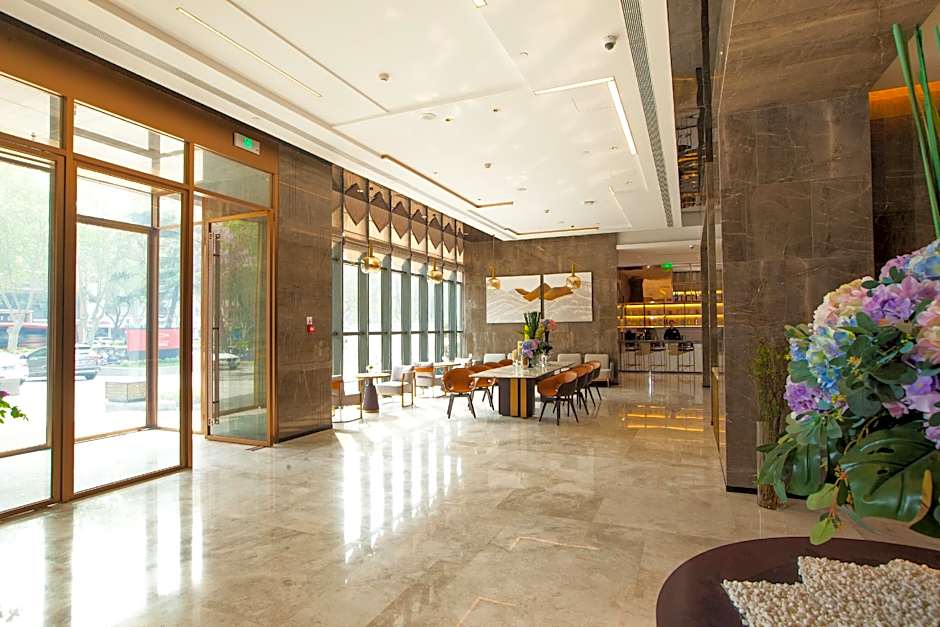 Ramada by Wyndham Luoyang Downtown