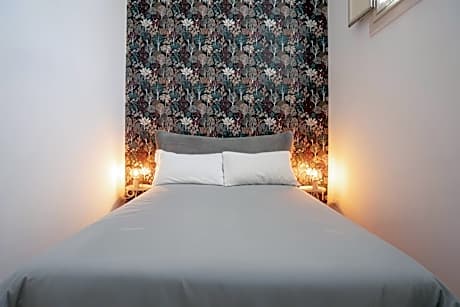 Double Room with Private External Bathroom