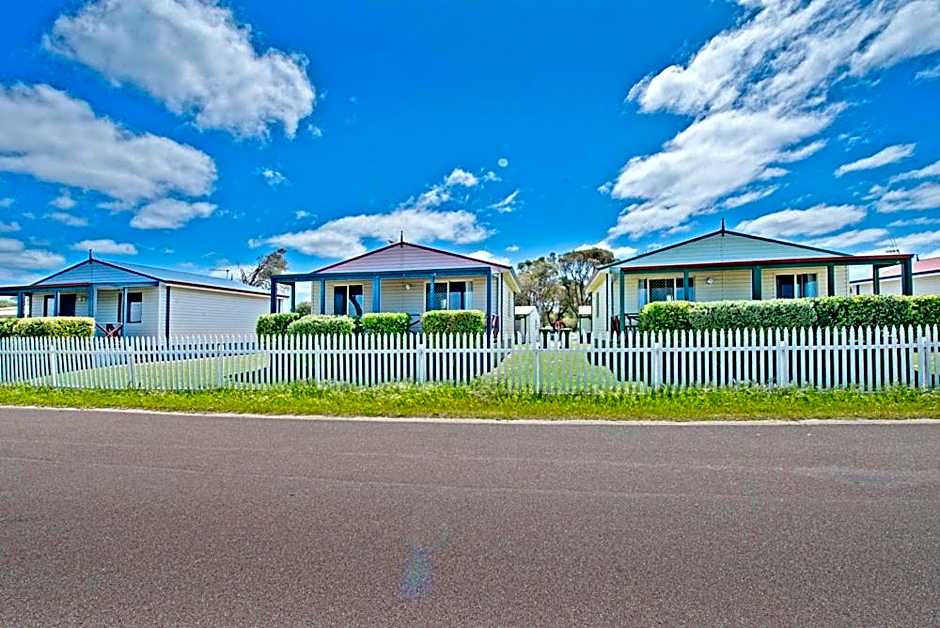 Acclaim Rose Gardens Beachside Holiday Park