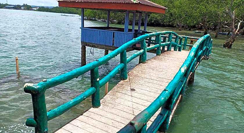 RedDoorz Plus @ Costa Roca Balamban