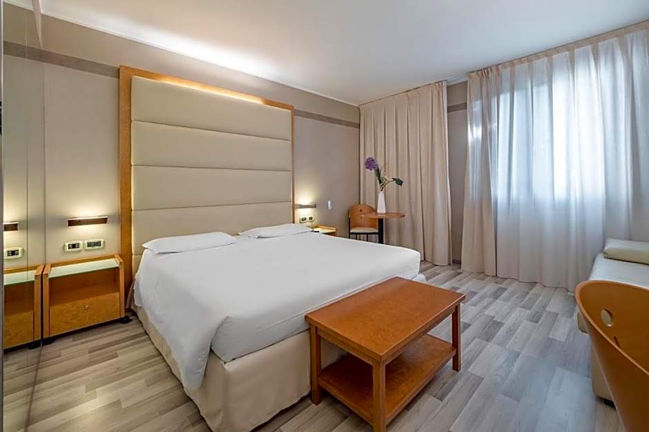 Park Hotel Ai Pini & Restaurant Ai Pini