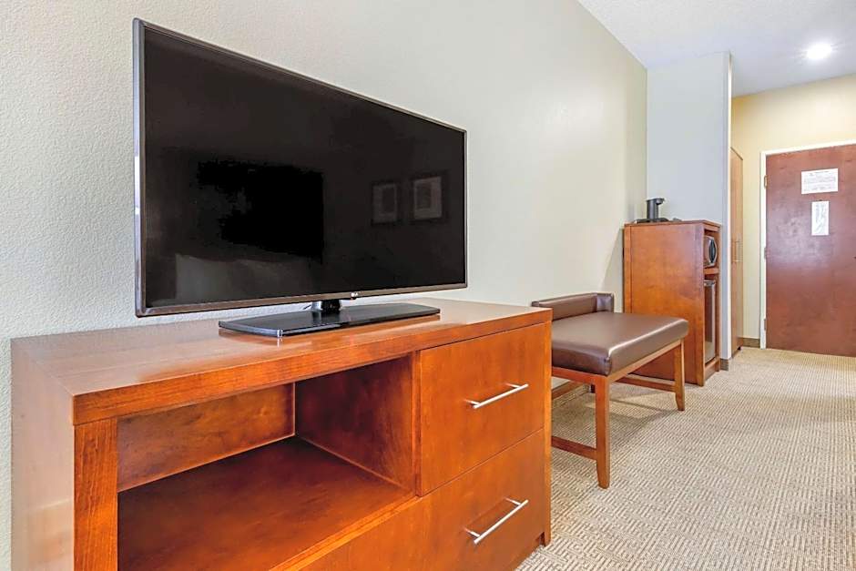 Comfort Inn & Suites Lenoir Hwy 321 Northern Foothills