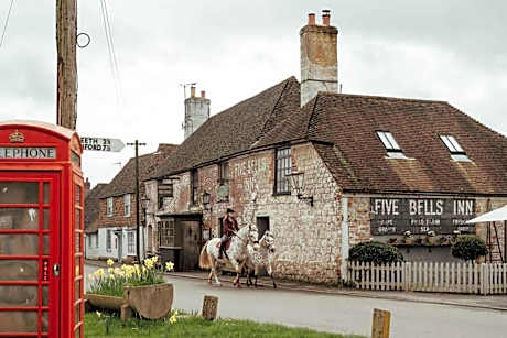The Five Bells Inn