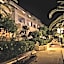 Crithoni's Paradise Hotel