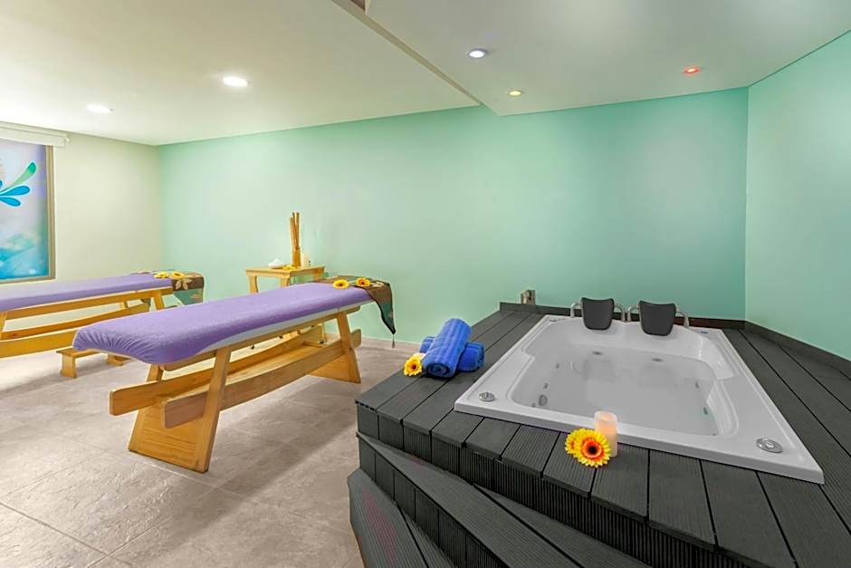 Four Points by Sheraton Medellin