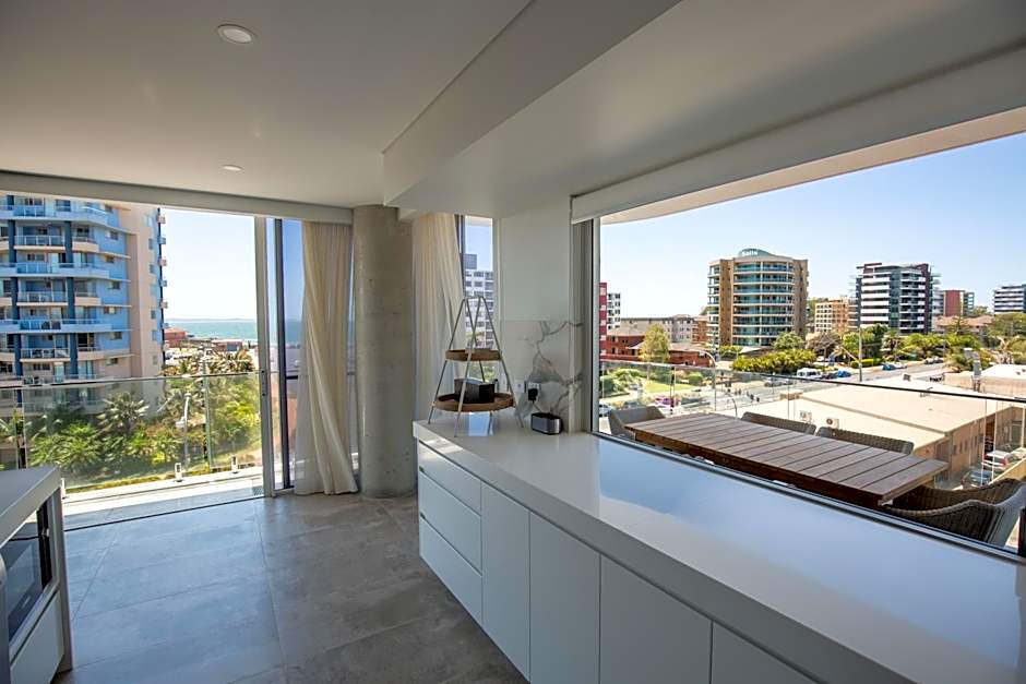 Astina Suites, Forster