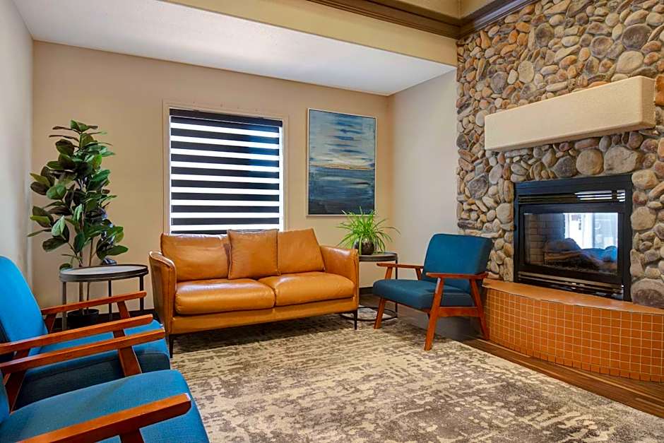 Days Inn by Wyndham Medicine Hat