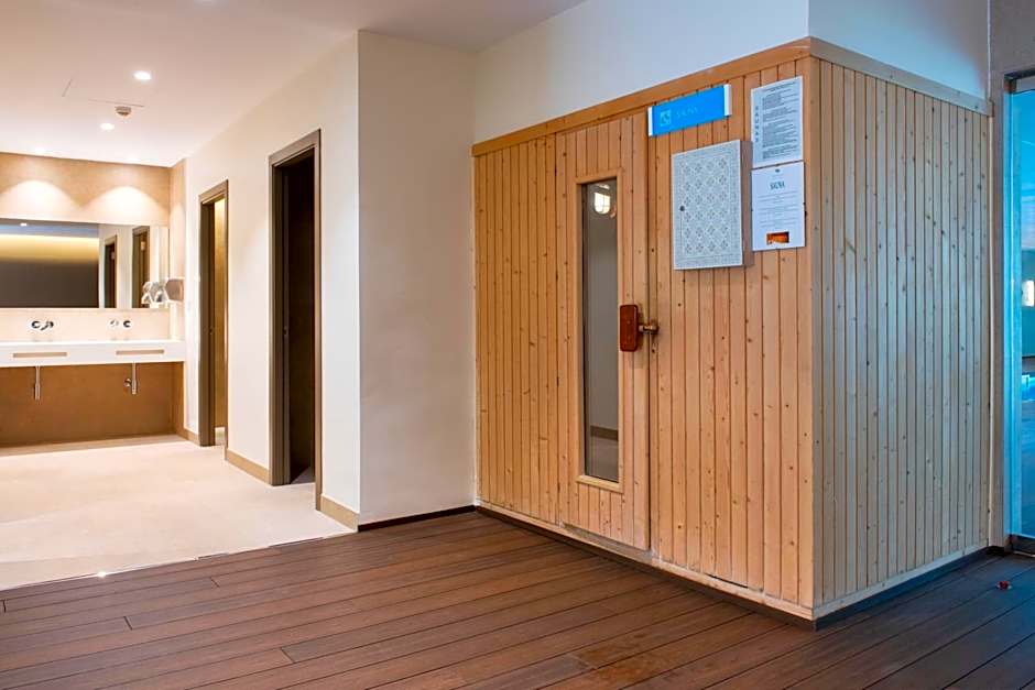 Valentin Reina Paguera - Adults Only