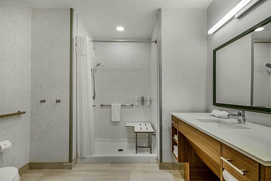 Home2 Suites by Hilton Cincinnati Midtown Oakley