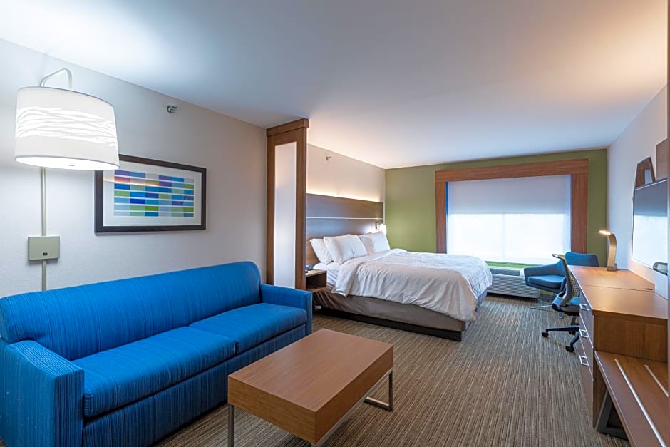 Holiday Inn Express & Suites Arlington North - Stadium Area