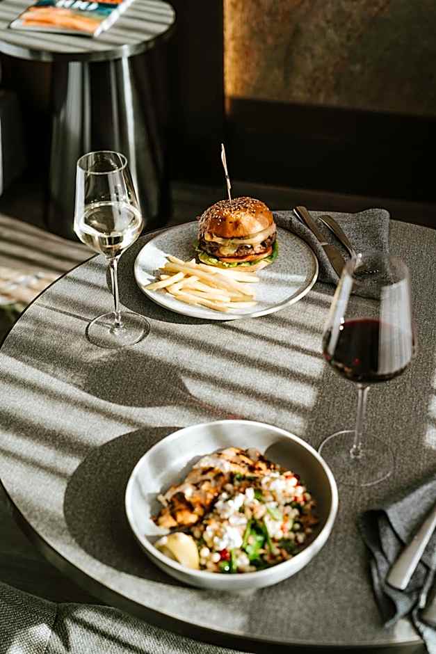 The Motley Hotel Richmond, Tapestry Collection by Hilton