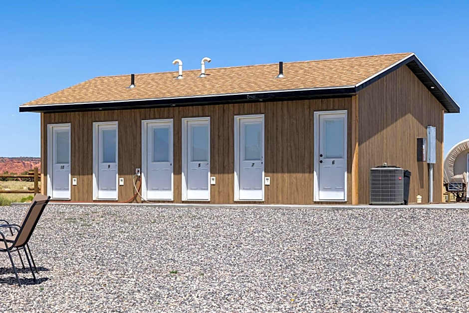 Broken Spur Inn & Steakhouse