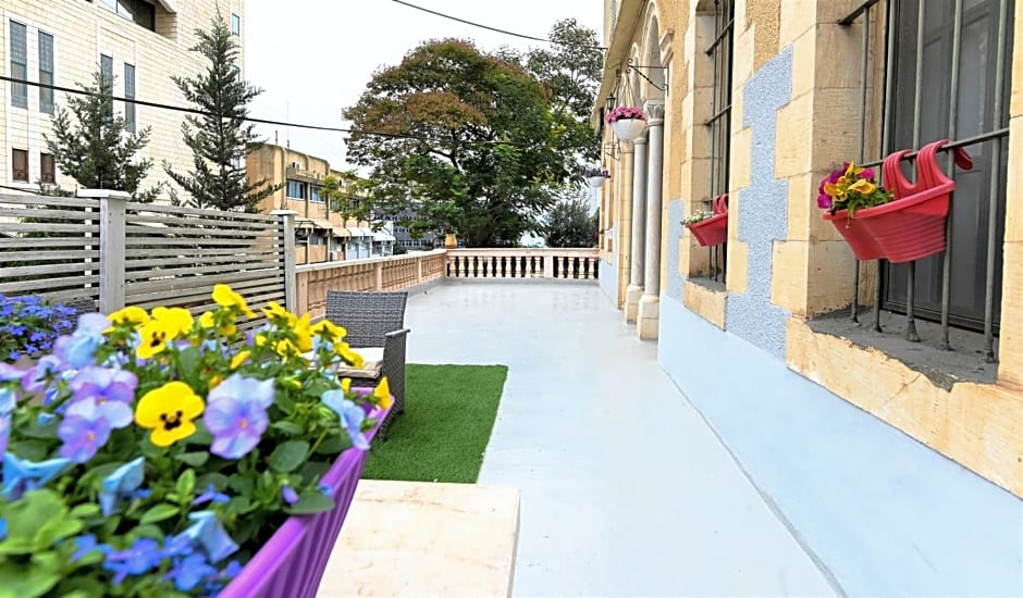 Domos Tiberias - Heated pool דומוס טבריה- בריכה מחוממת