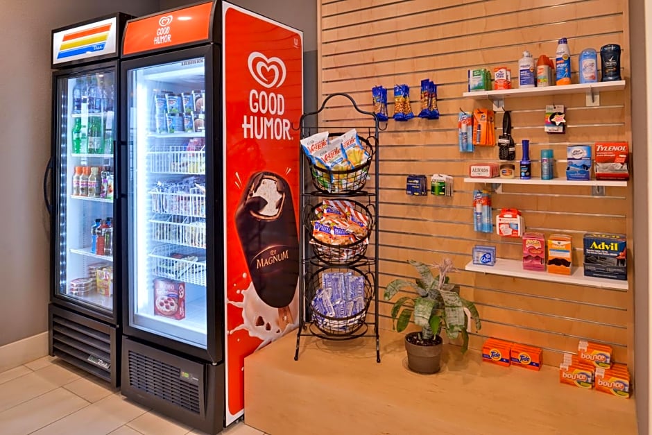 Holiday Inn Express & Suites West Melbourne By IHG