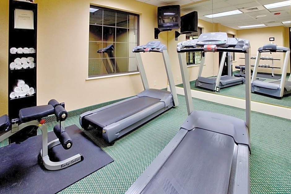 Holiday Inn & Suites Raleigh-Cary (I-40 @Walnut St) By IHG