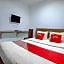 OYO Life 92877 Hotel Rainbow 7296