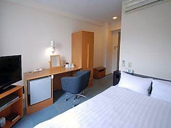 New Station Hotel