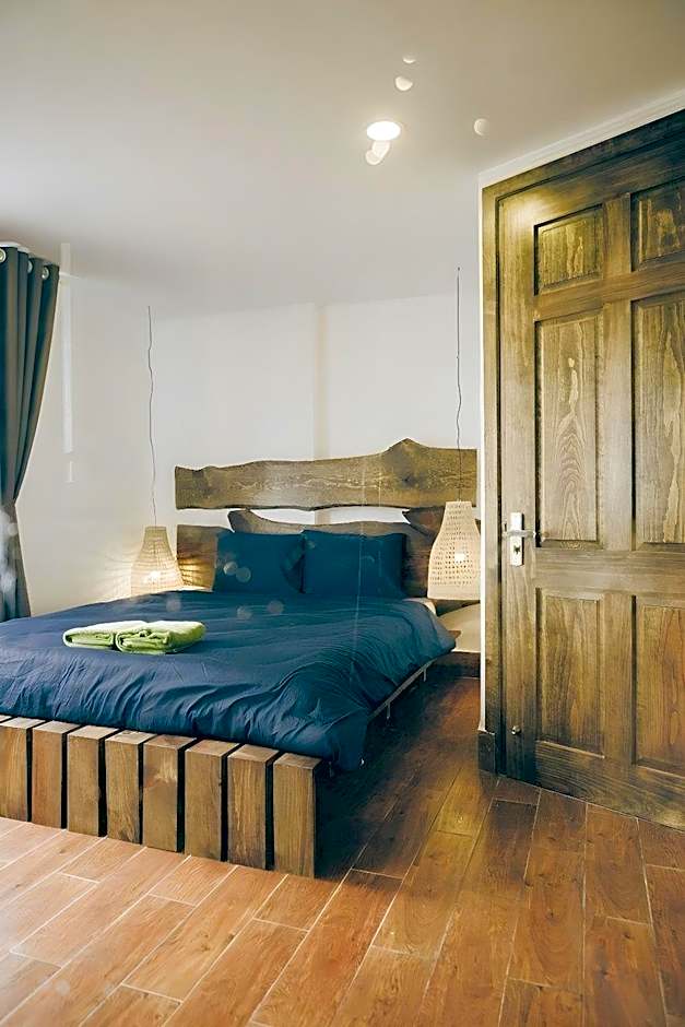 Pi Boutique Hotel